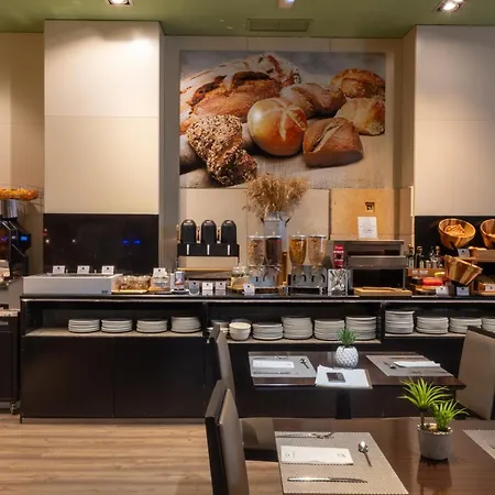 Abba Garden Эсплугес-де-Льобрегат