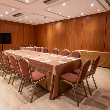 Abba Garden Эсплугес-де-Льобрегат