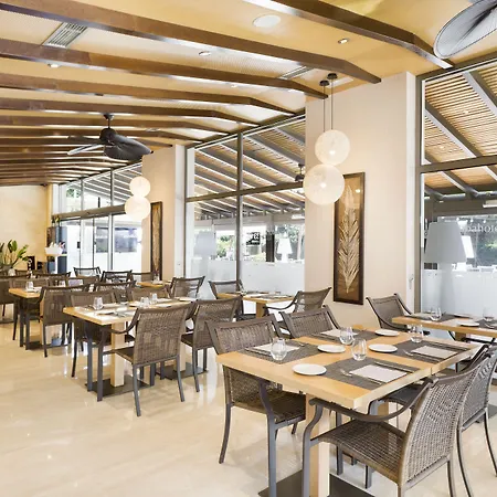 Abba Garden Эсплугес-де-Льобрегат