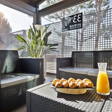 Отель Abba Garden Эсплугес-де-Льобрегат