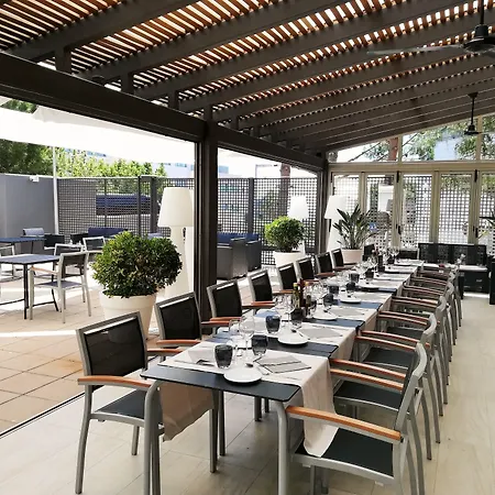 Отель Abba Garden Эсплугес-де-Льобрегат